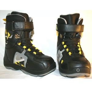 Burton’s Freestyle Snowboard Boots Kids Size 5